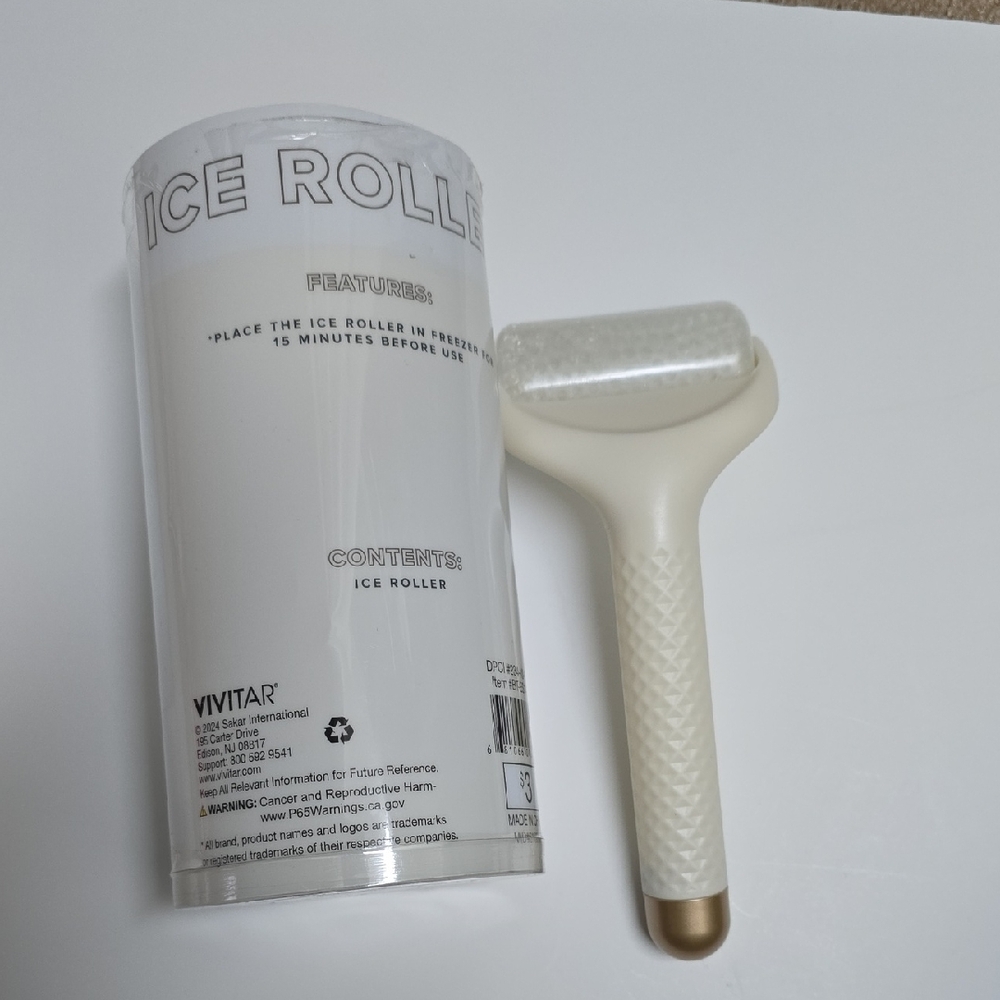 Discounted - Condition Good - Vivitar White Ice Roller